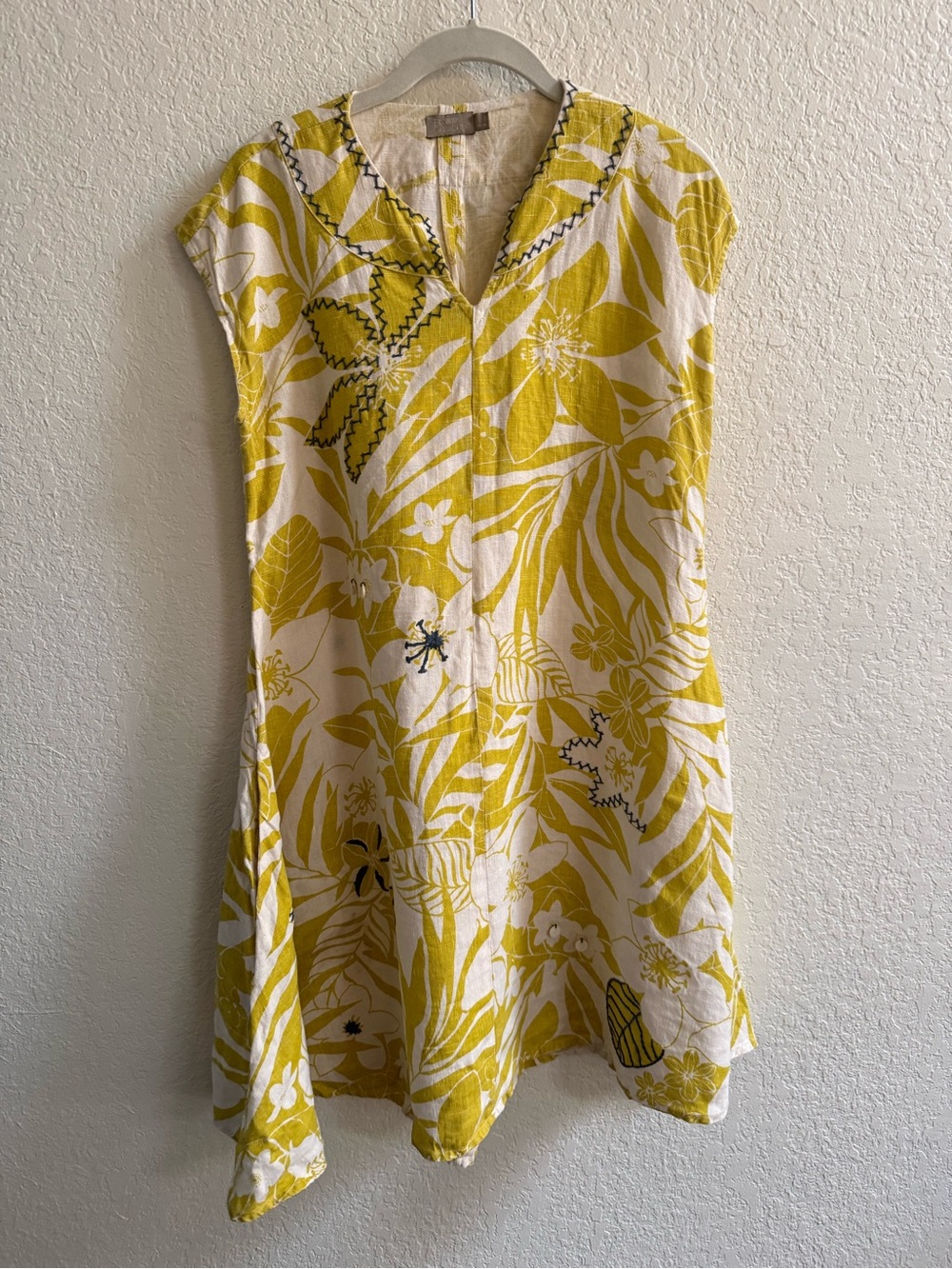 Beatriz Camacho Designer 100% Linen Dress